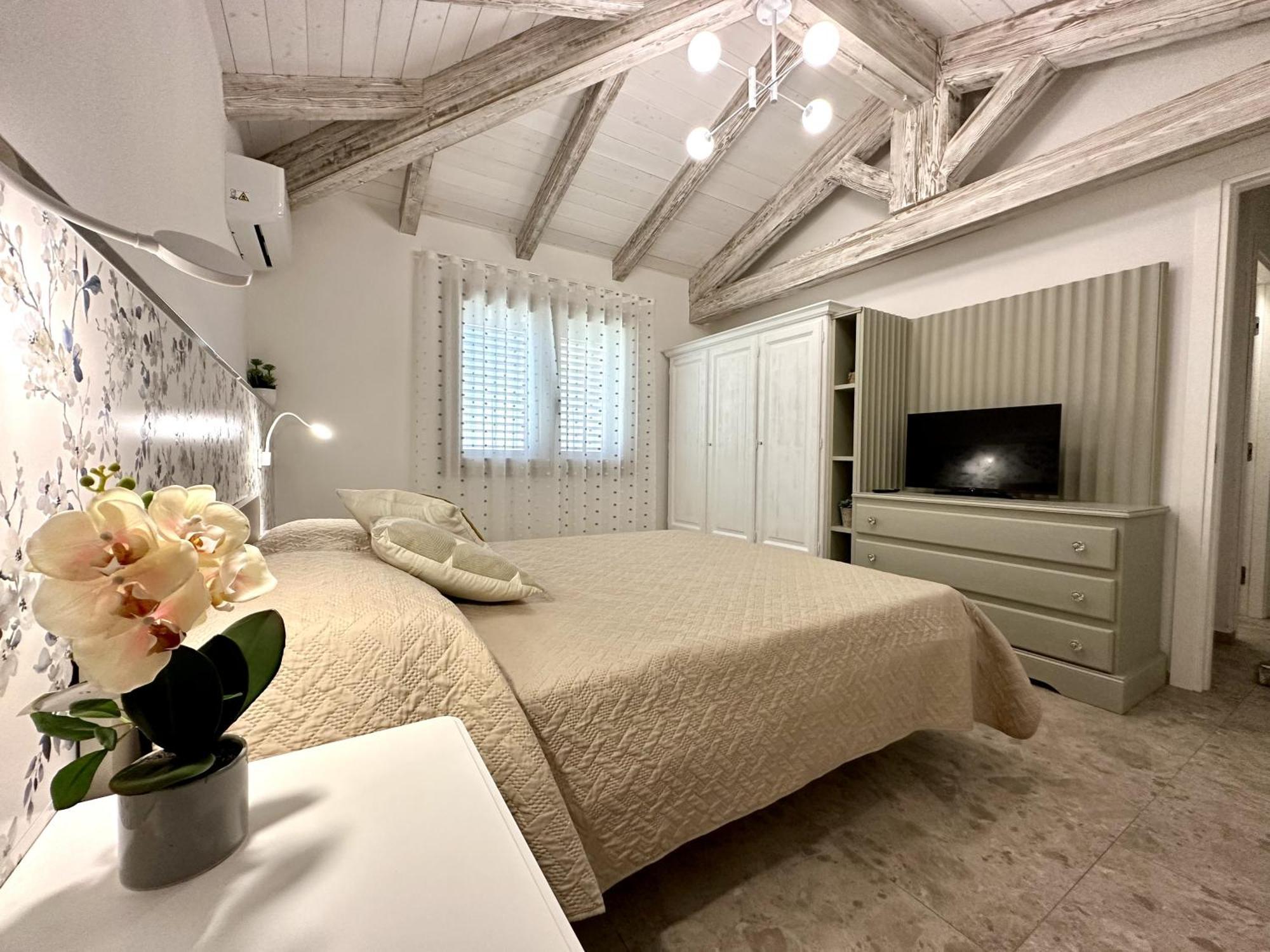 Villa Smeraldo 카스티아다스 외부 사진